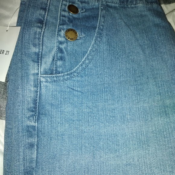 JEAN'S - Picture 2 of 9